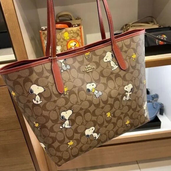 New Coach X Peanuts City Tote In With Snoopy Woodstock - Picture 6 of 7